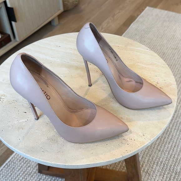 Cream Pointed-Toe Stiletto Heels - Picture 1 of 1